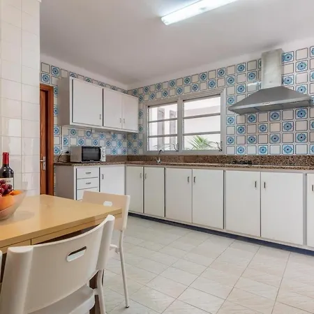 Bressol Deluxe Apartment